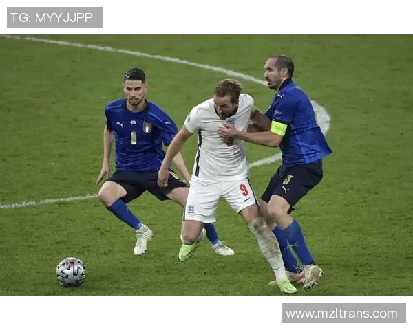 意大利与希腊欧预赛激战在即球迷期待精彩对决与历史交锋